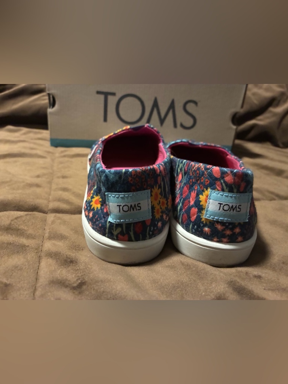 TOMS brand, size 7.5, alpagarta cupsole steel blue repreve flower fields/quilted - Picture 8 of 11